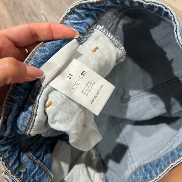 Joe's Blue Denim Distressed Shorts The Lara Bermuda Size 31 - Picture 7 of 7